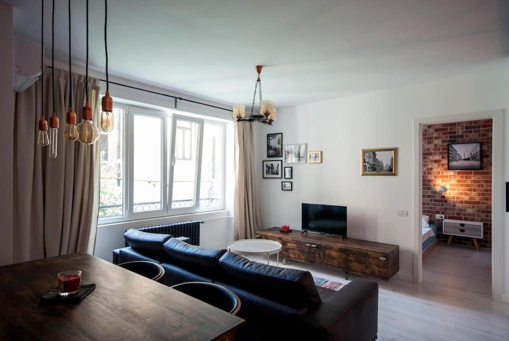 Retro Midtown Apartment Bucarest Esterno foto