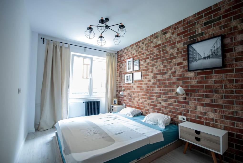 Retro Midtown Apartment Bucarest Esterno foto